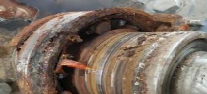 ¿Cuáles son los factores que afectan la corrosión de los rodamientos?